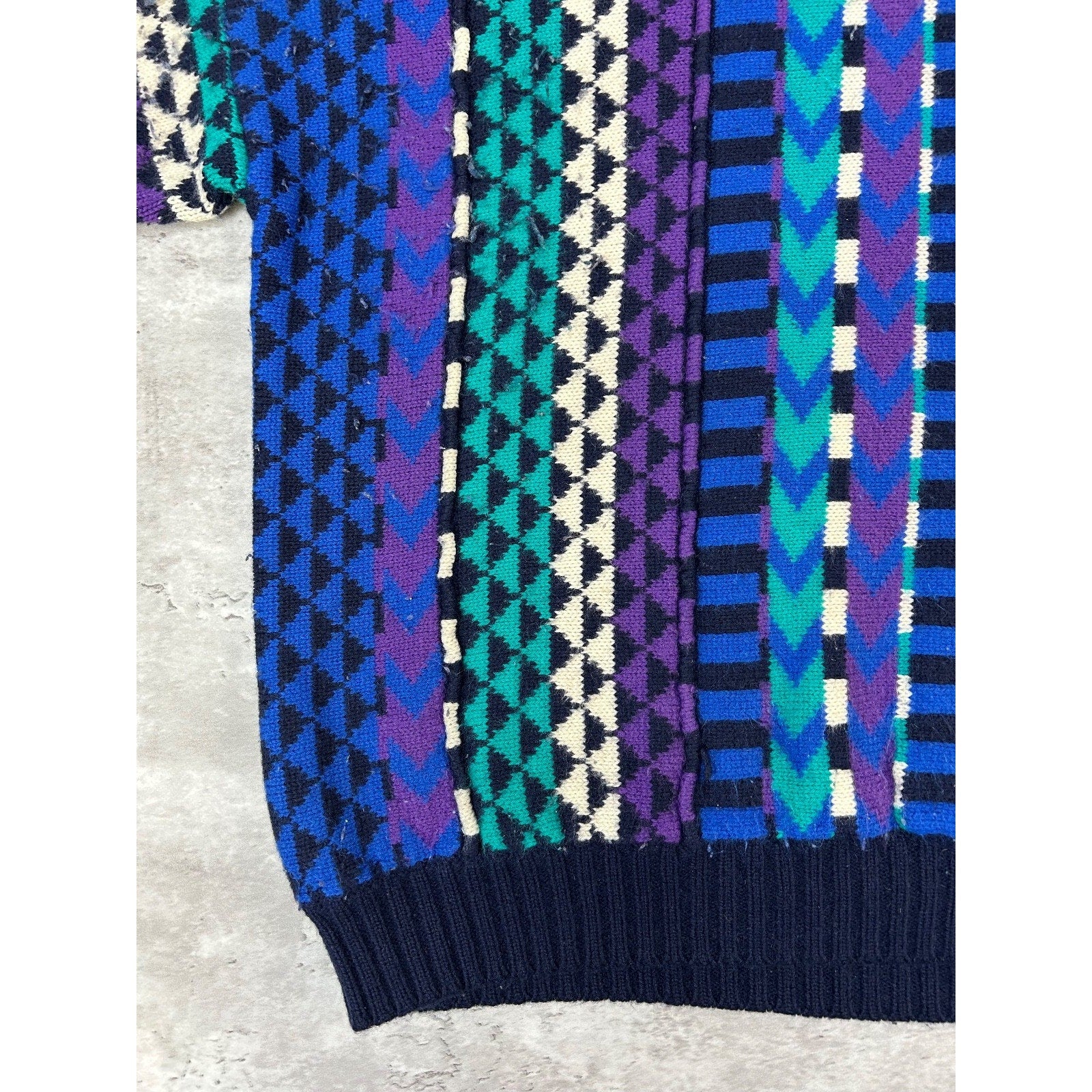 Vintage 90s Geometric Striped Print Pullover Knit Sweater Size XL