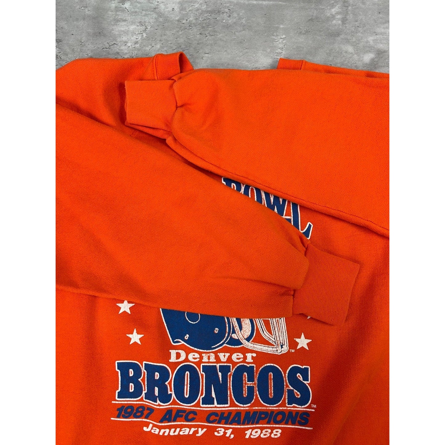 Vintage 1987 Denver Broncos NFL AFC Champs Super Bowl Graphic Sweatshirt Medium