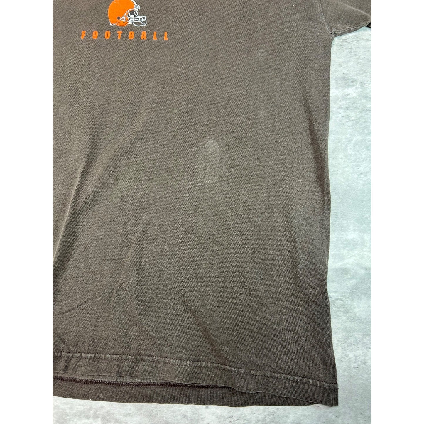Vintage Cleveland Browns NFL Graphic Spellout Football T-Shirt Size Large