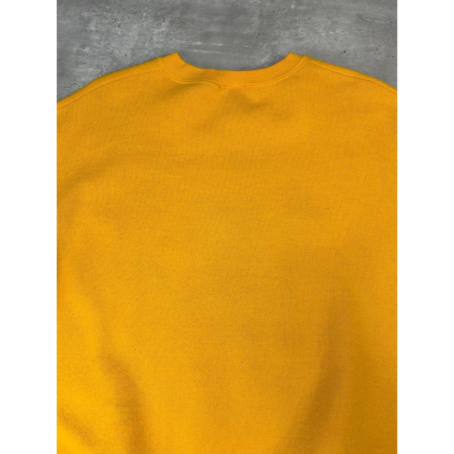 Vintage 2004 Iowa Vs Miami Outback Bowl NCAA Football Graphic Sweatshirt Size XL