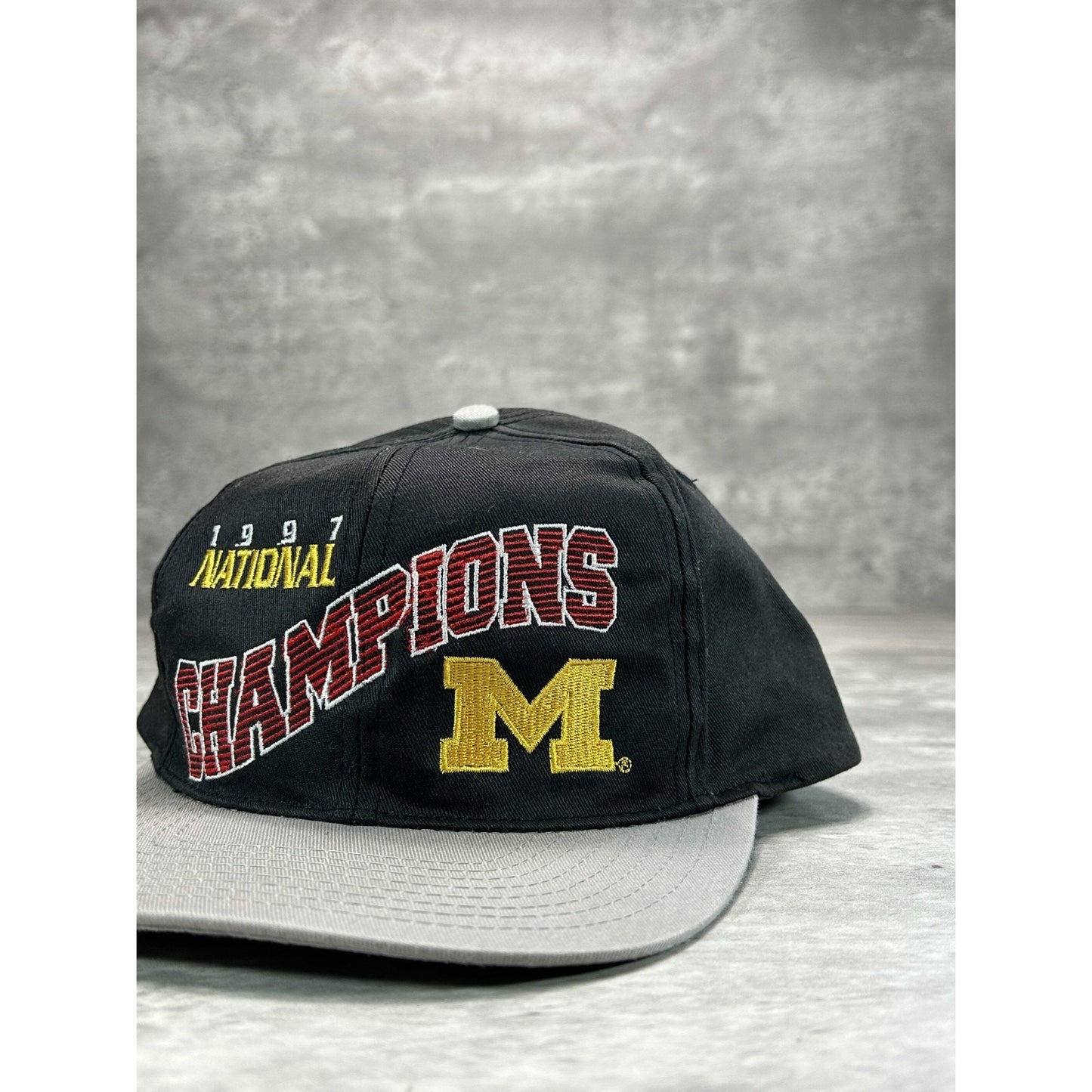 Vintage 1997 Michigan Wolverines NCAA National Champions Snapback Hat OSFA