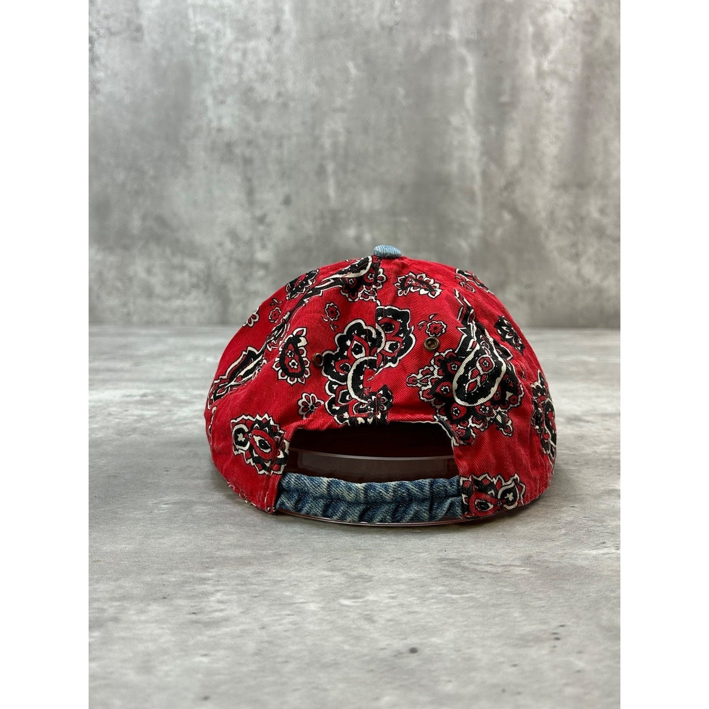 Vintage 90s Paisley Print Denim Brim Flexfit Hat OSFA