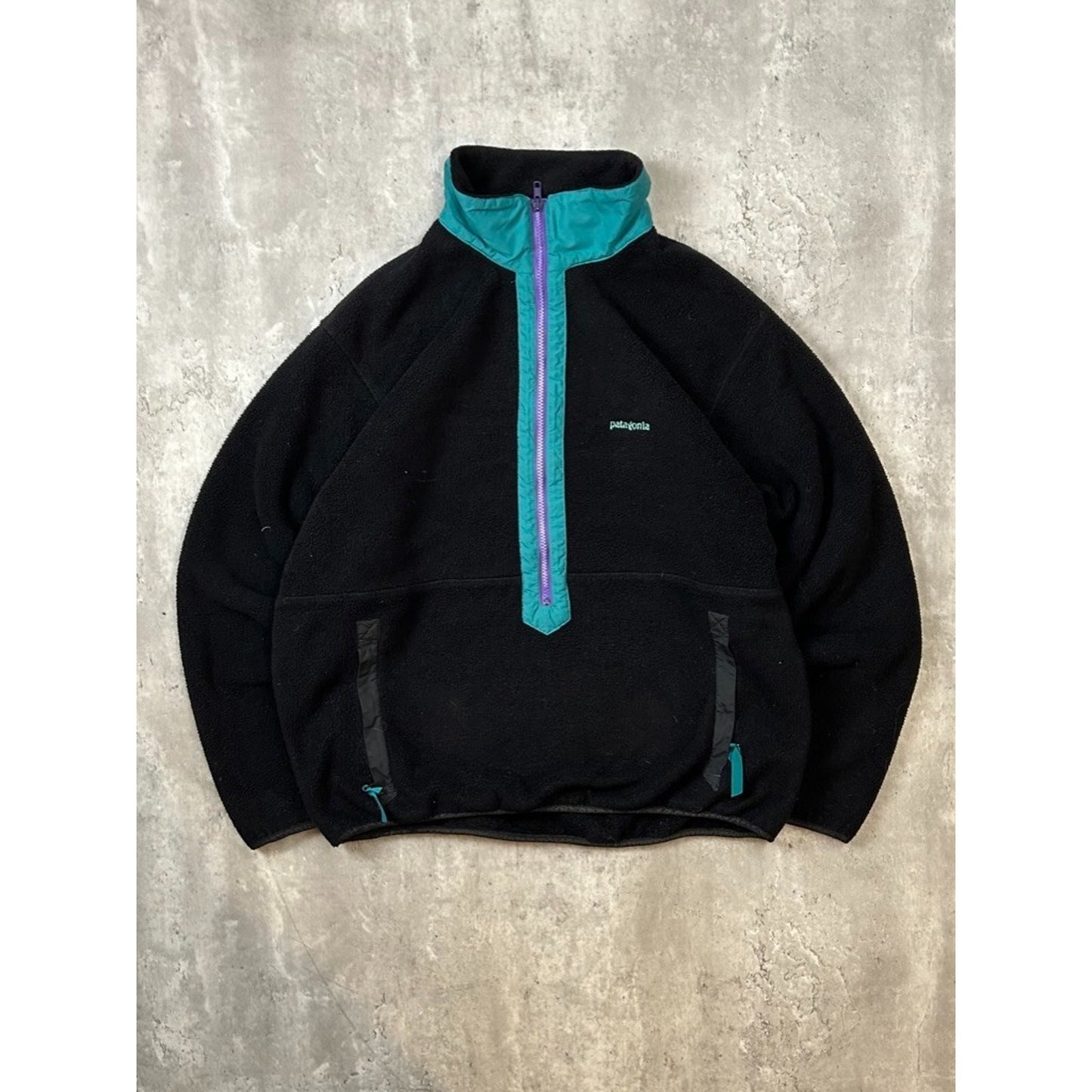 Vintage 90s Patagonia Embroidered Spellout 1/2 Zip Fleece Sweatshirt Size Large