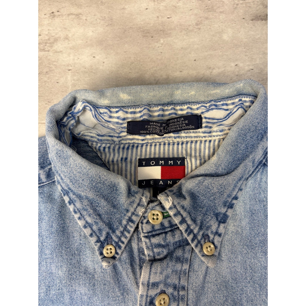 Vintage Tommy Hilfiger Light Wash Denim Long Sleeve Button Up Shirt Size Large