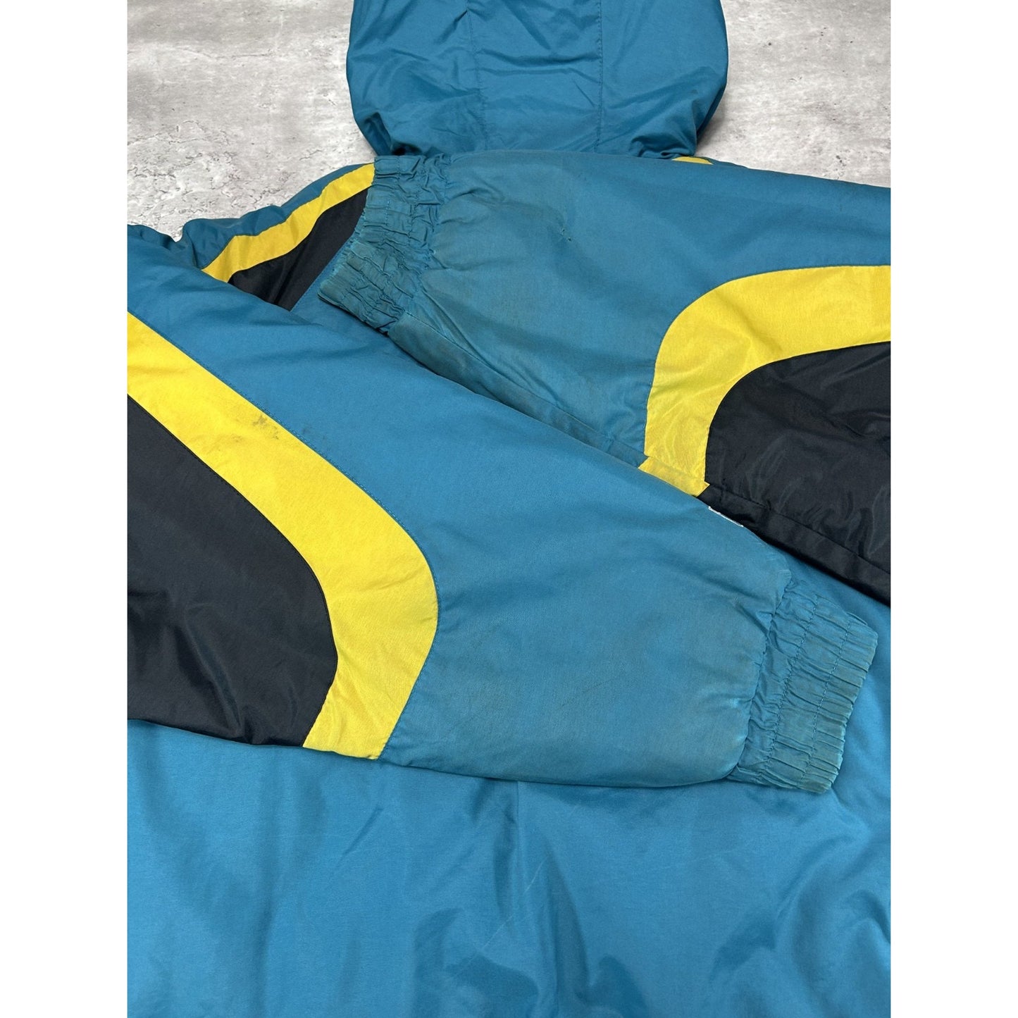 Vintage Jacksonville Jaguars NFL Embroidered Insulated Hooded Jacket Size XL