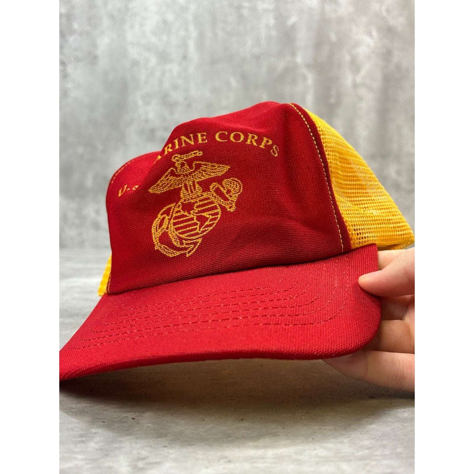 Vintage 80s/90s United States Marines Graphic Crest Trucker Snapback Hat OSFA