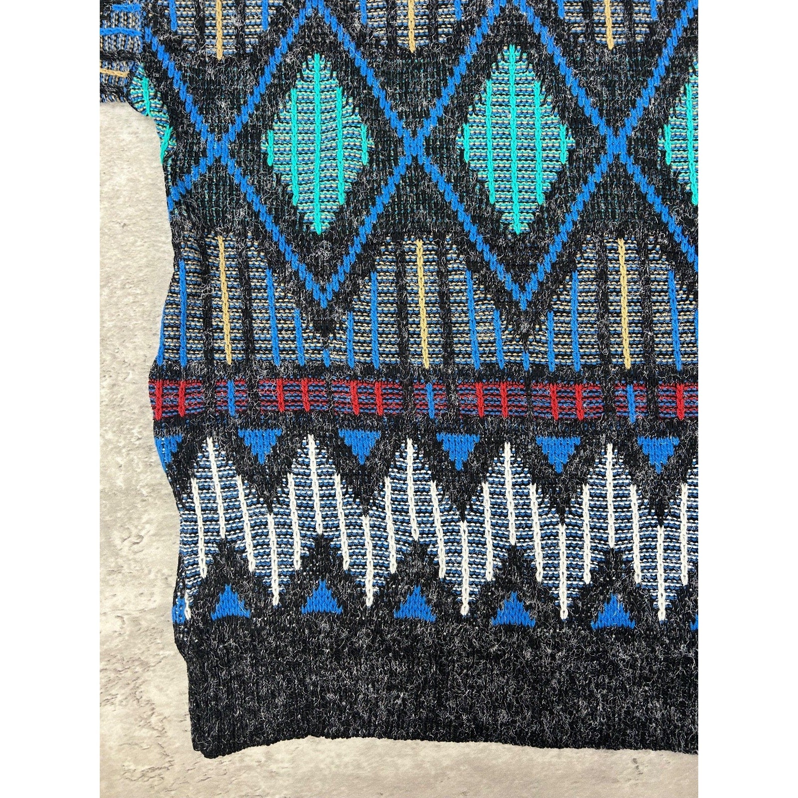Vintage 80s/90s Scandia Geometric Stripe Print Pullover Knit Sweater Size Large