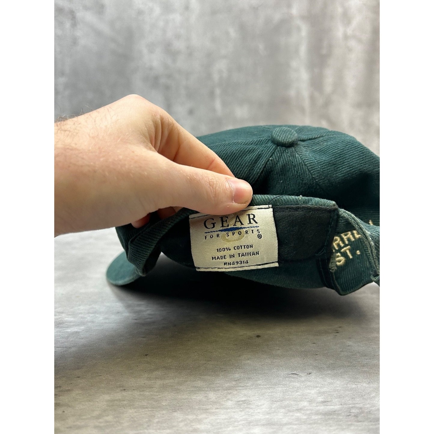 Vintage 90s Notre Dame Fighting Irish NCAA Golf Embroidered Strapback Hat OSFA