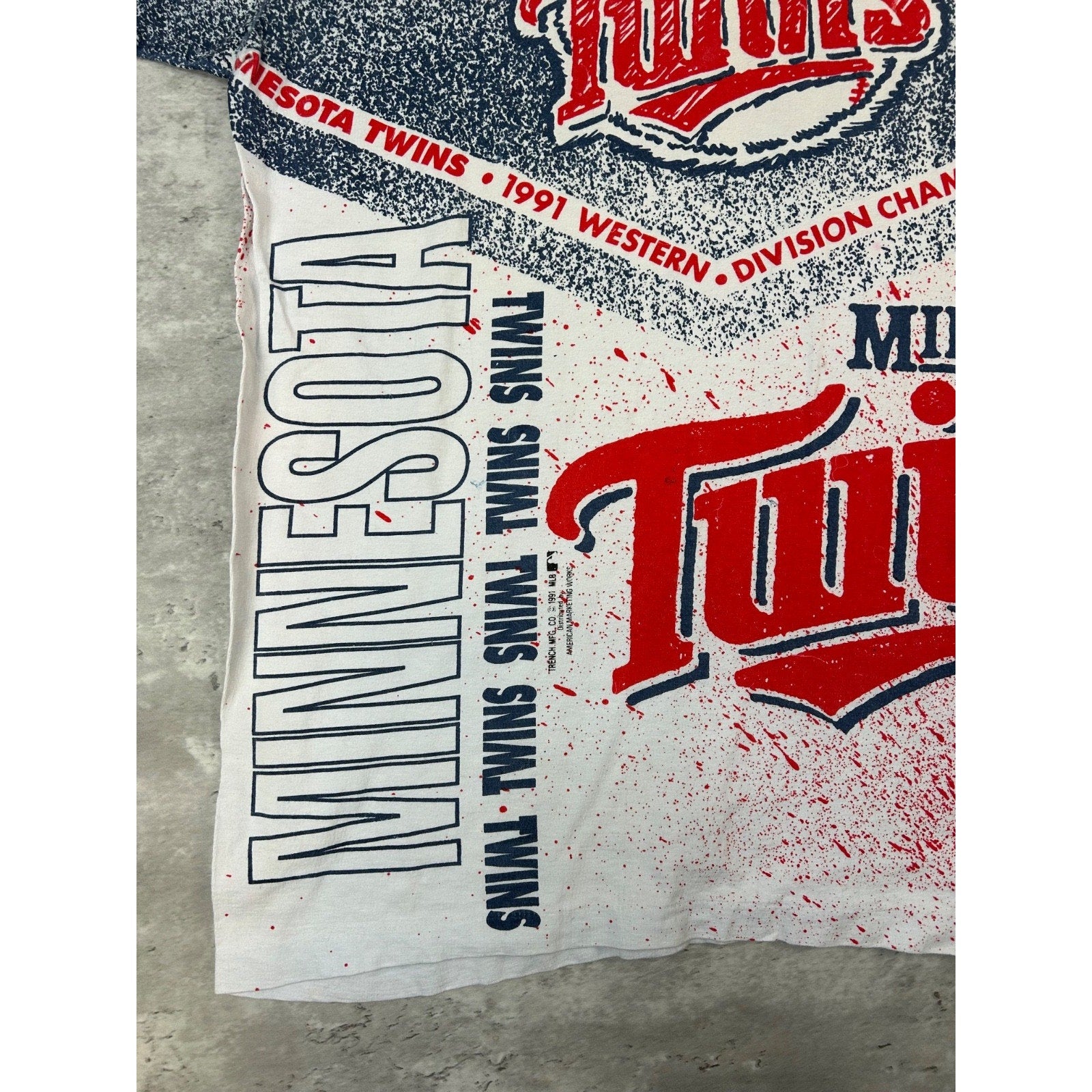 Vintage 90s Minnesota Twins MLB All Over Print Graphic Baseball T-Shirt Sz Large