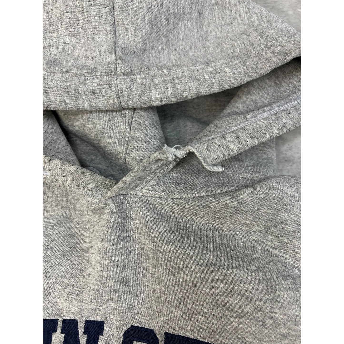 Vintage 90s Notre Dame Fighting Irish NCAA Graphic Spellout Sweatshirt Sz Large