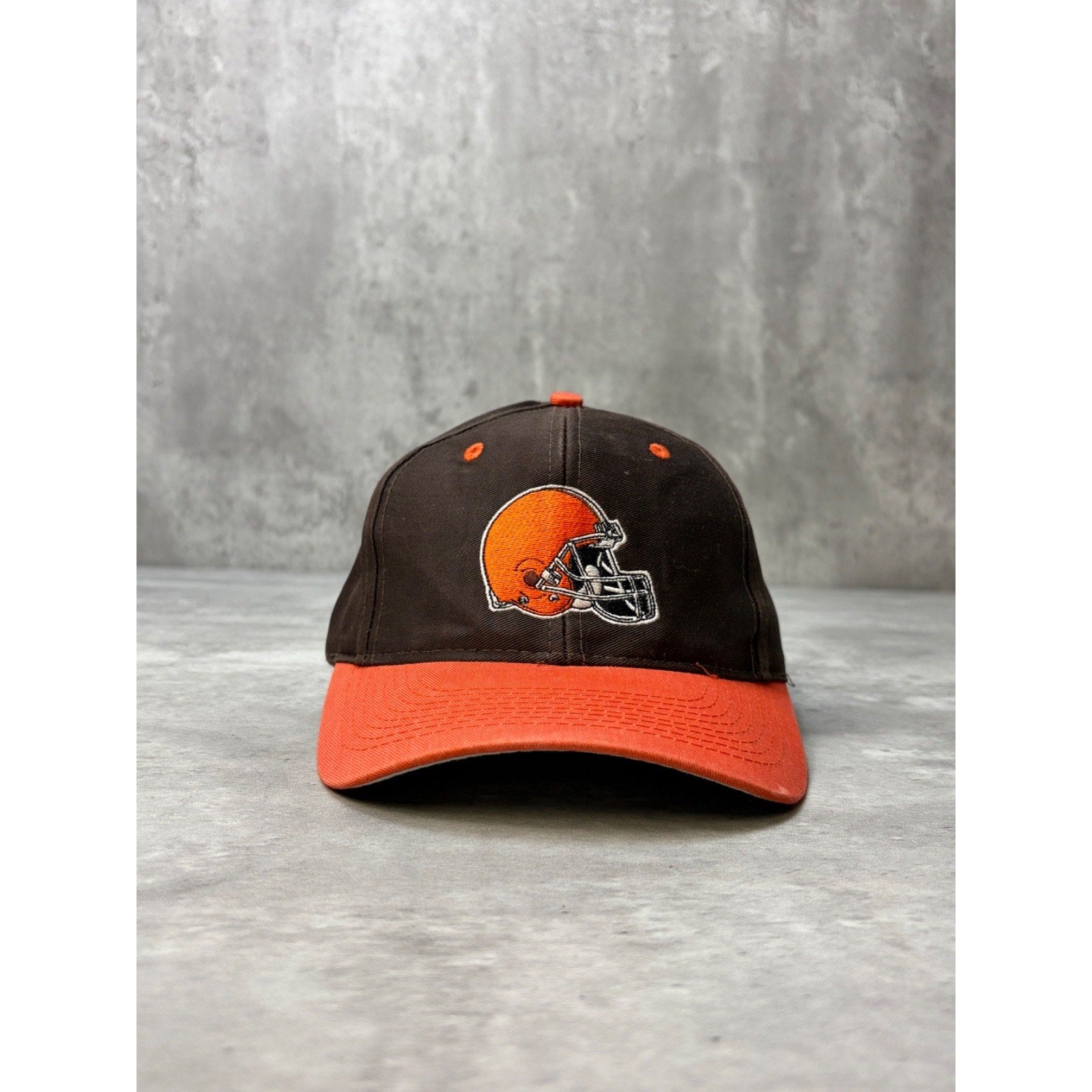 Vintage 90s Cleveland Browns NFL Embroidered Logo Football Snapback Hat OSFA