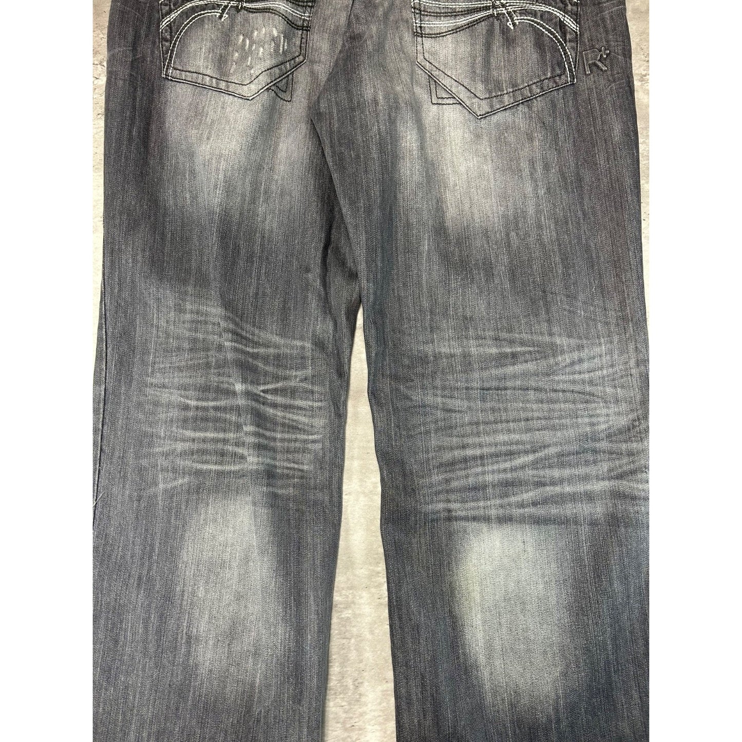 Vintage Y2K Rocawear Baggy Fit Faded Distressed Denim Pants Size 41 Gray