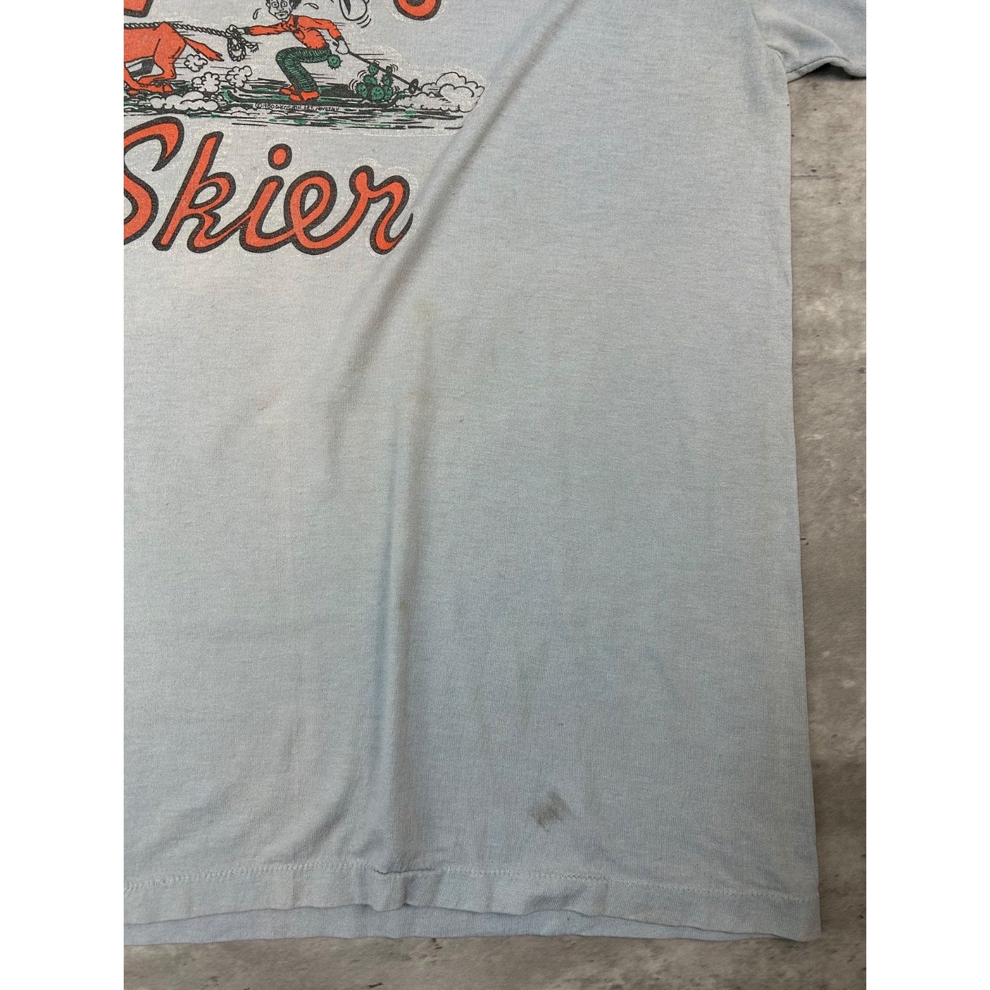 Vintage 1980 Texas Skier Western Spellout Graphic T-Shirt Size Large Blue