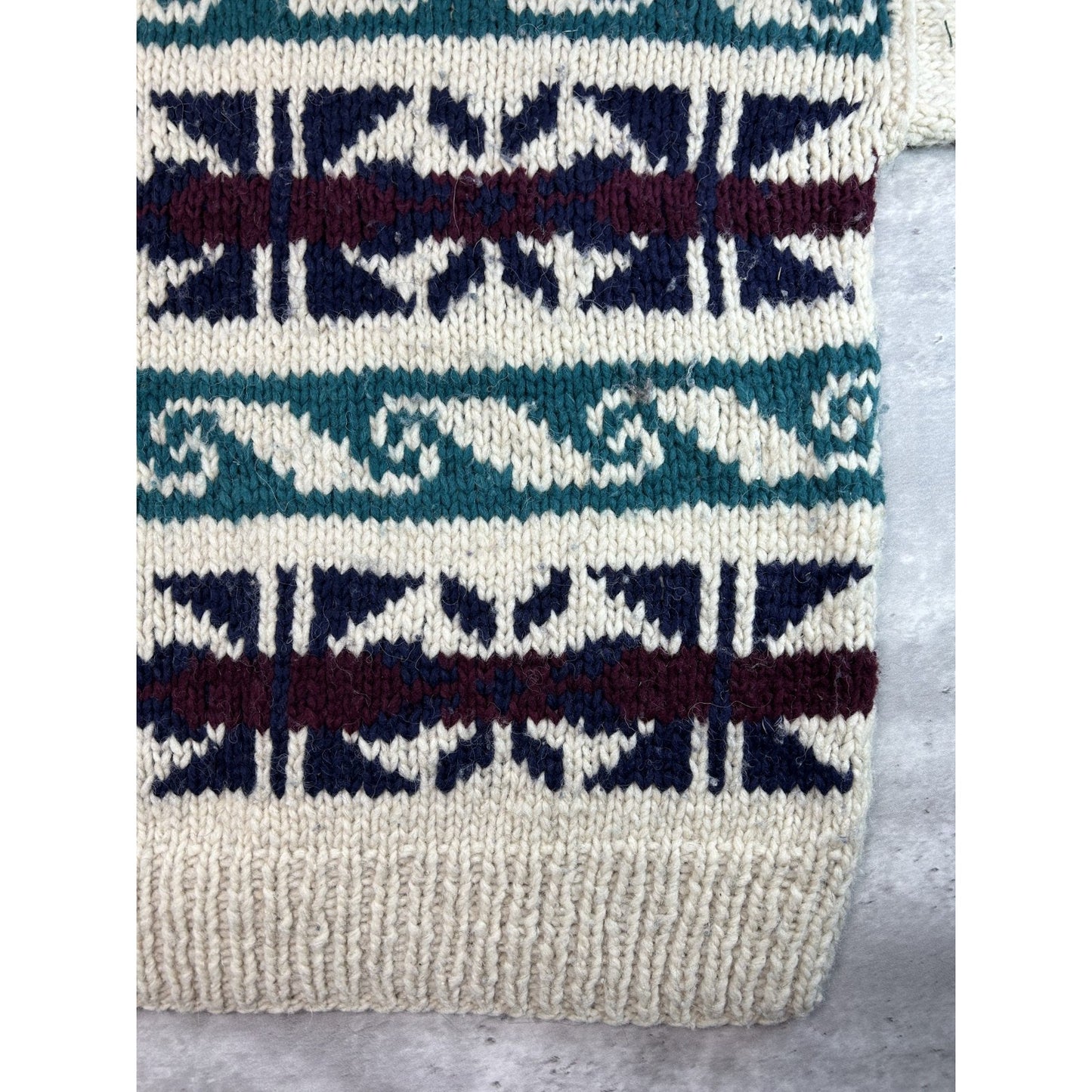 Vintage Las Americas Abstract Striped Pullover 100% Knit Sweater Size XL