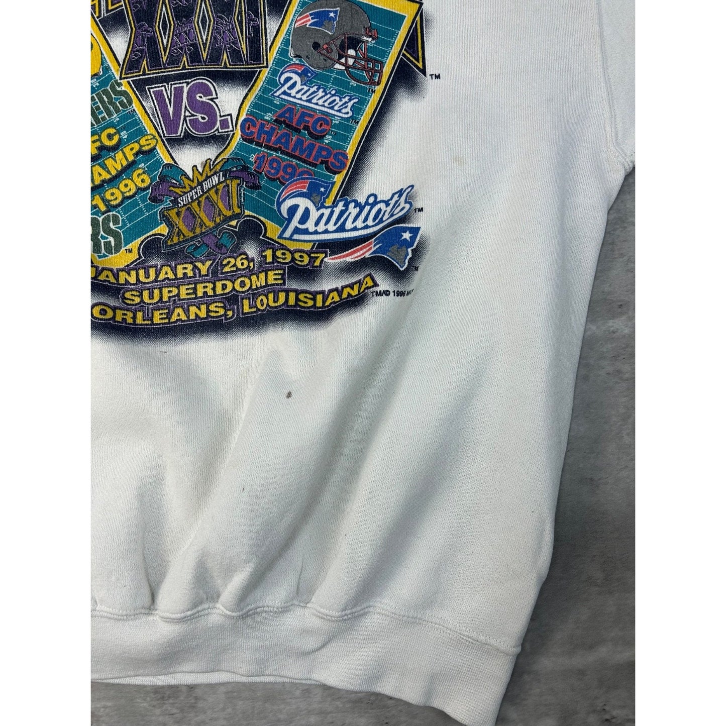 Vintage 1997 Packers Vs Patriots NFL Super Bowl XXXI Graphic Sweatshirt Size XL