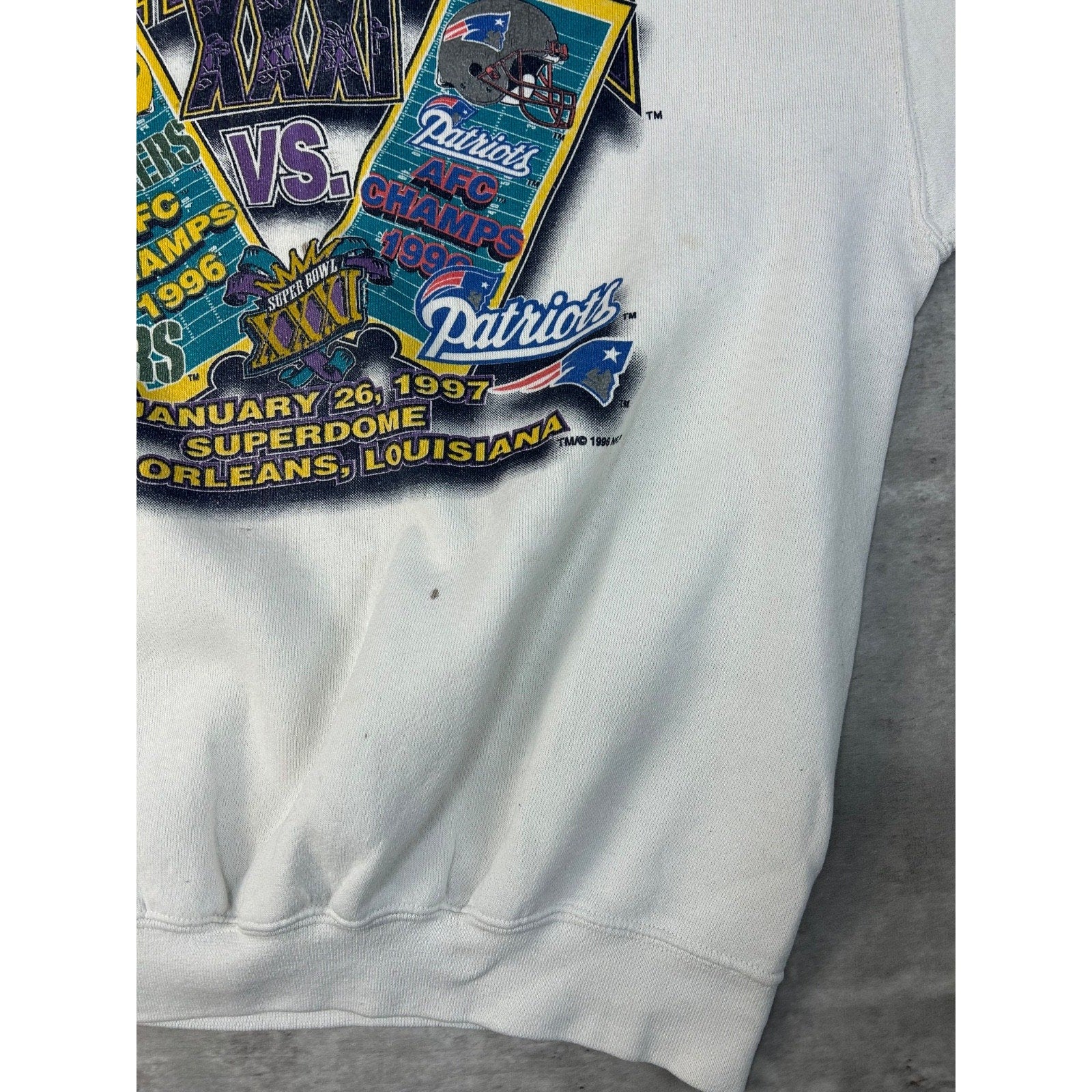 Vintage 1997 Packers Vs Patriots NFL Super Bowl XXXI Graphic Sweatshirt Size XL