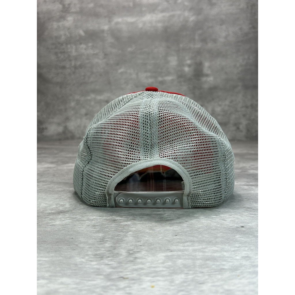 Vintage 80s Silver Streak Cushion Cut Graphic Spellout Trucker Snapback Hat OSFA