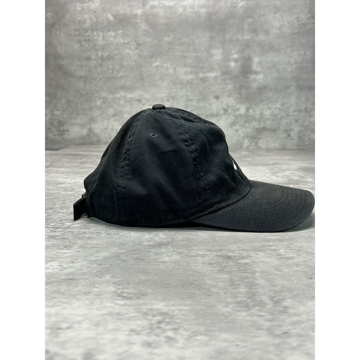 VIntage 2000s Nike Embroidered Swoosh Strapback Hat OSFA Black