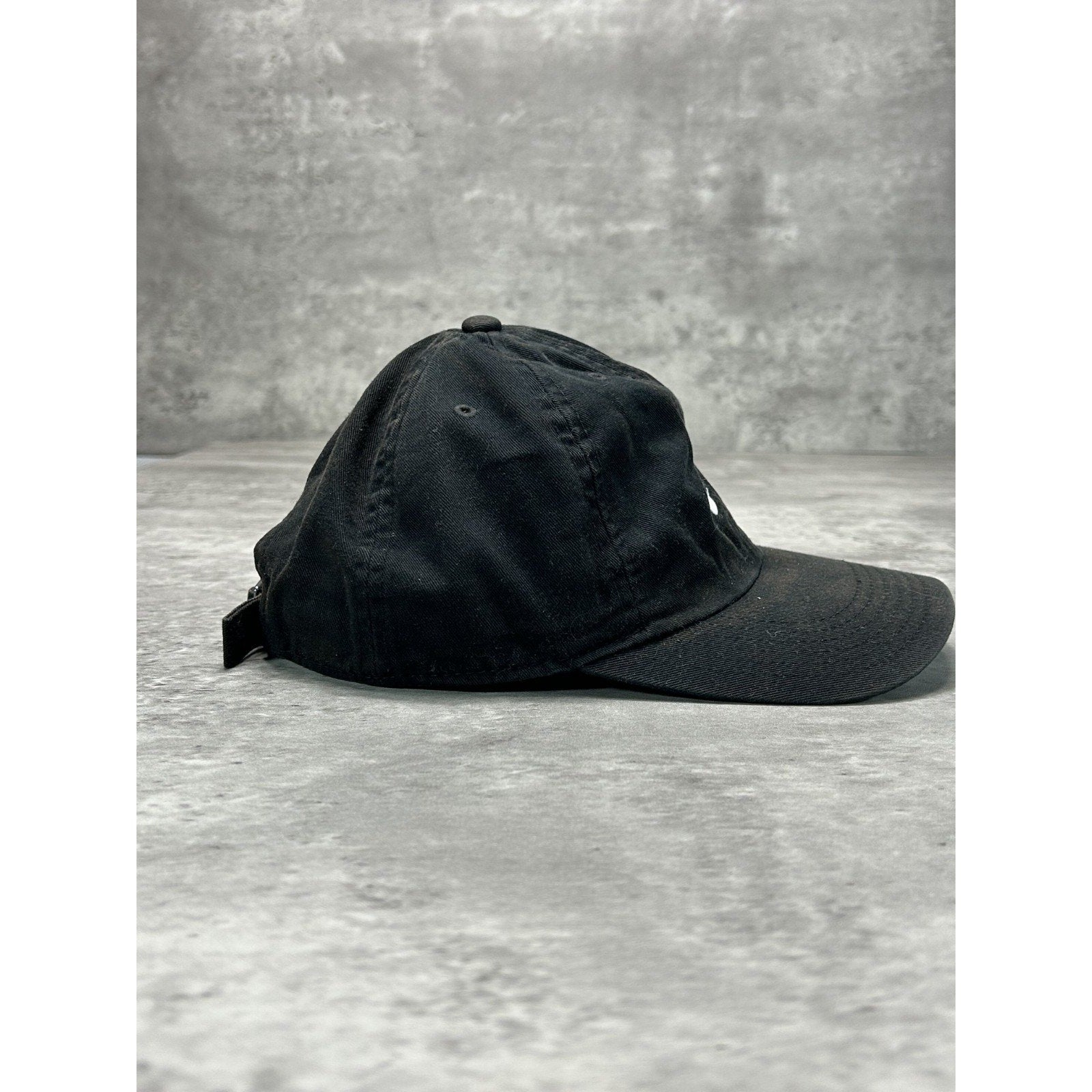 VIntage 2000s Nike Embroidered Swoosh Strapback Hat OSFA Black