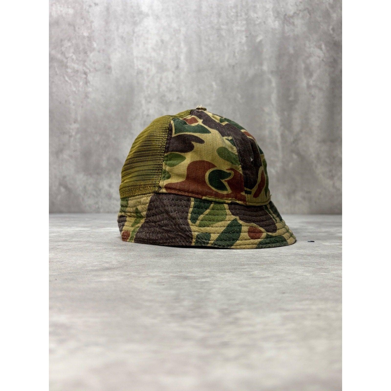 Vintage 80s/90s Camo Brimmed Bucket Hat OSFA
