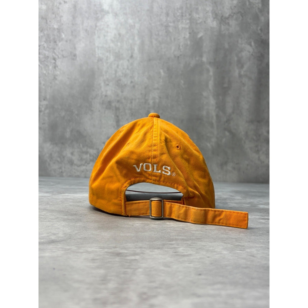 Vintage Tennessee Volunteers NCAA Embroidered Logo Strapback Hat OSFA