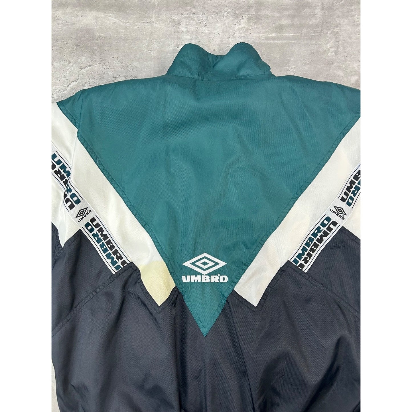 Vintage 90s Umbro Embroidered Logo Full Zip Windbreaker Jacket Size Medium