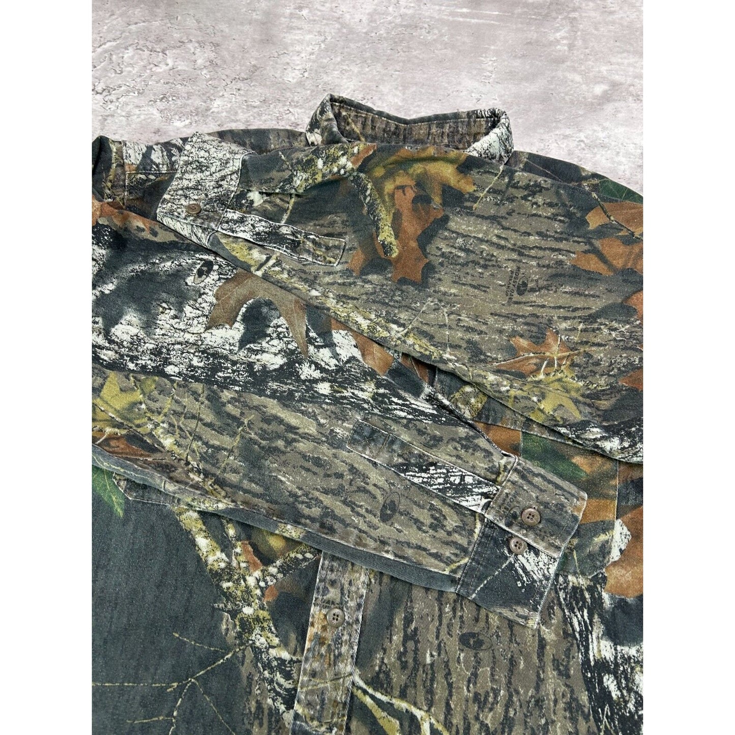 Mossy Oak Breakup Camo Double Pocket Hunting Button Up Shirt Size Large