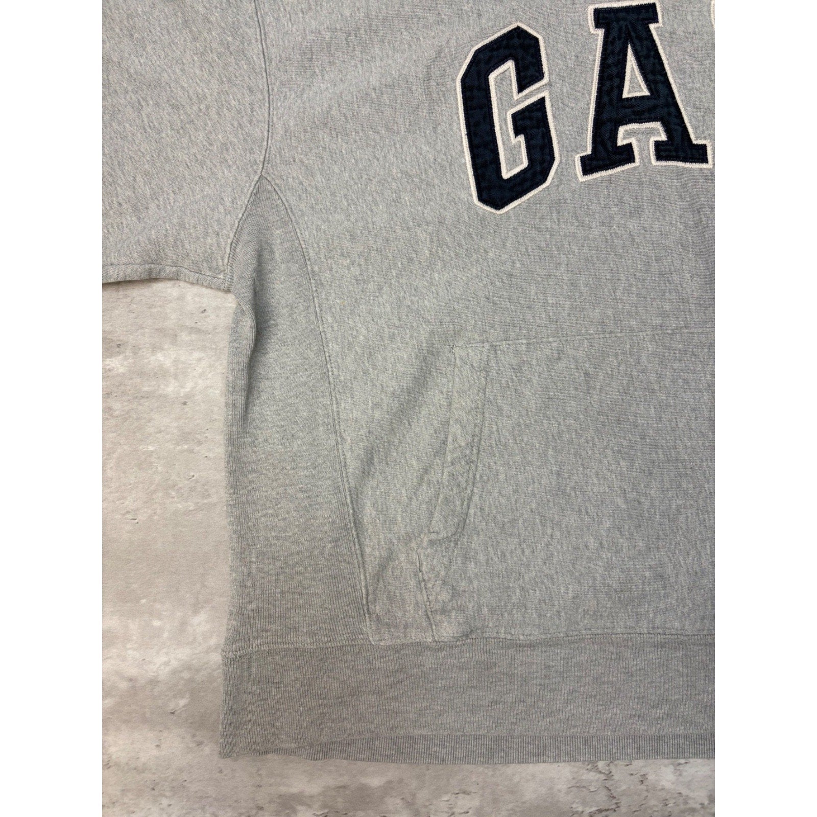 Vintage Gap Embroidered Arc Spellout Hooded Pullover Sweatshirt Size Medium