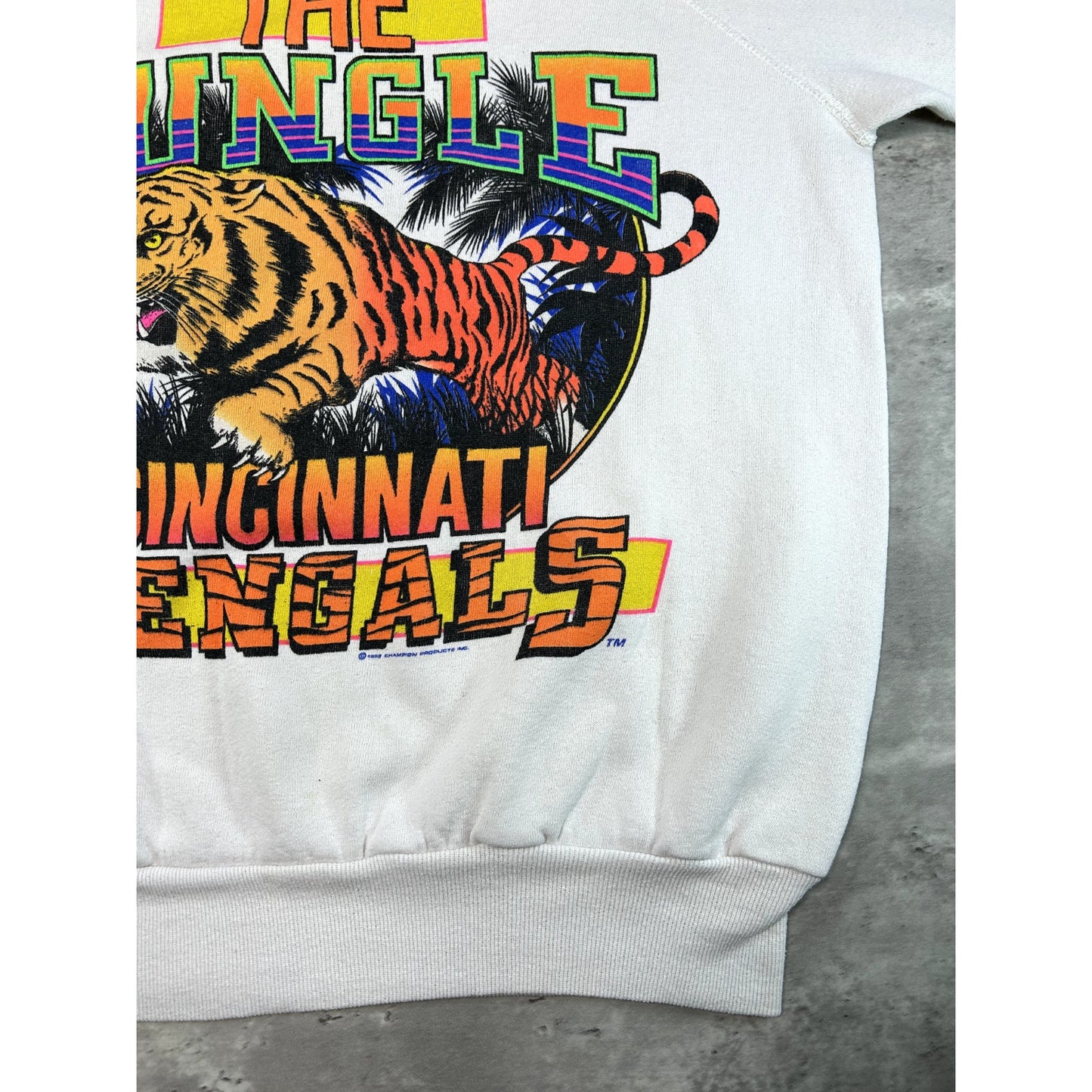 Vintage 1989 Cincinnati Bengals NFL The Jungle Football Graphic Sweatshirt Sz XL