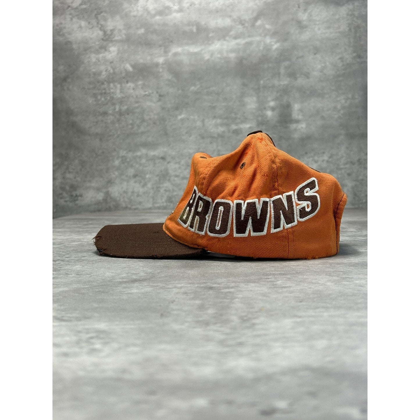 Vintage 90s Cleveland Browns NFL Embroidered Logo Two Tone Snapback Hat OSFA
