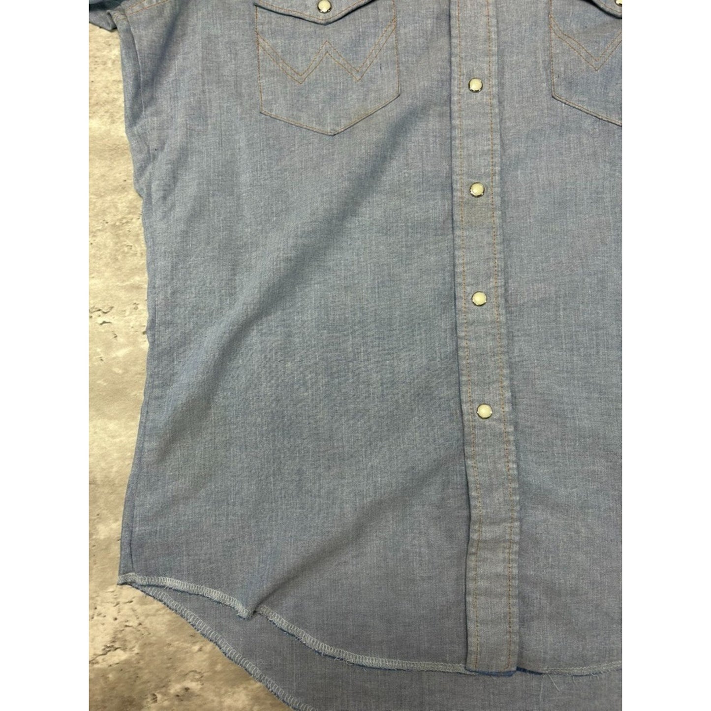 Vintage 80s Wrangler Pearl Snap Long Sleeve Western Style Button Up Shirt Sz LT
