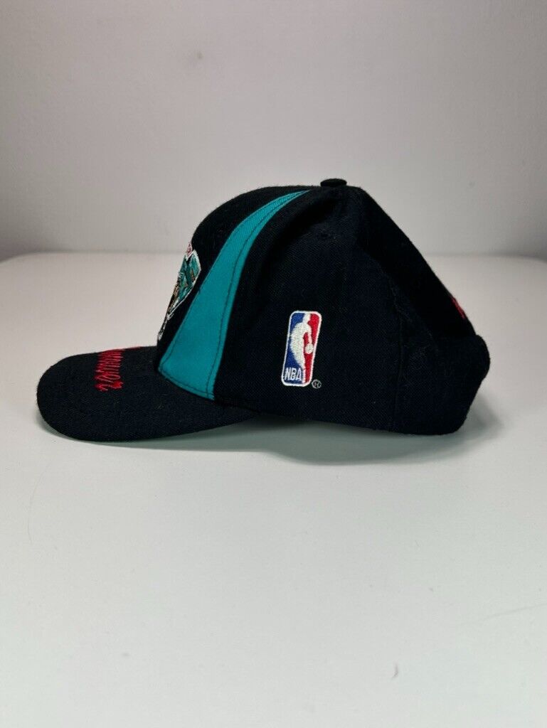 Vintage 90s Vancouver Grizzlies NBA Embroidered Logo Nutmeg Snapback Hat OSFA