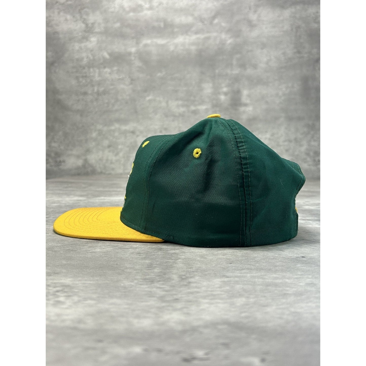 Vintage 90s Oakland Athletics MLB Embroidered Logo Snapback Hat OSFA