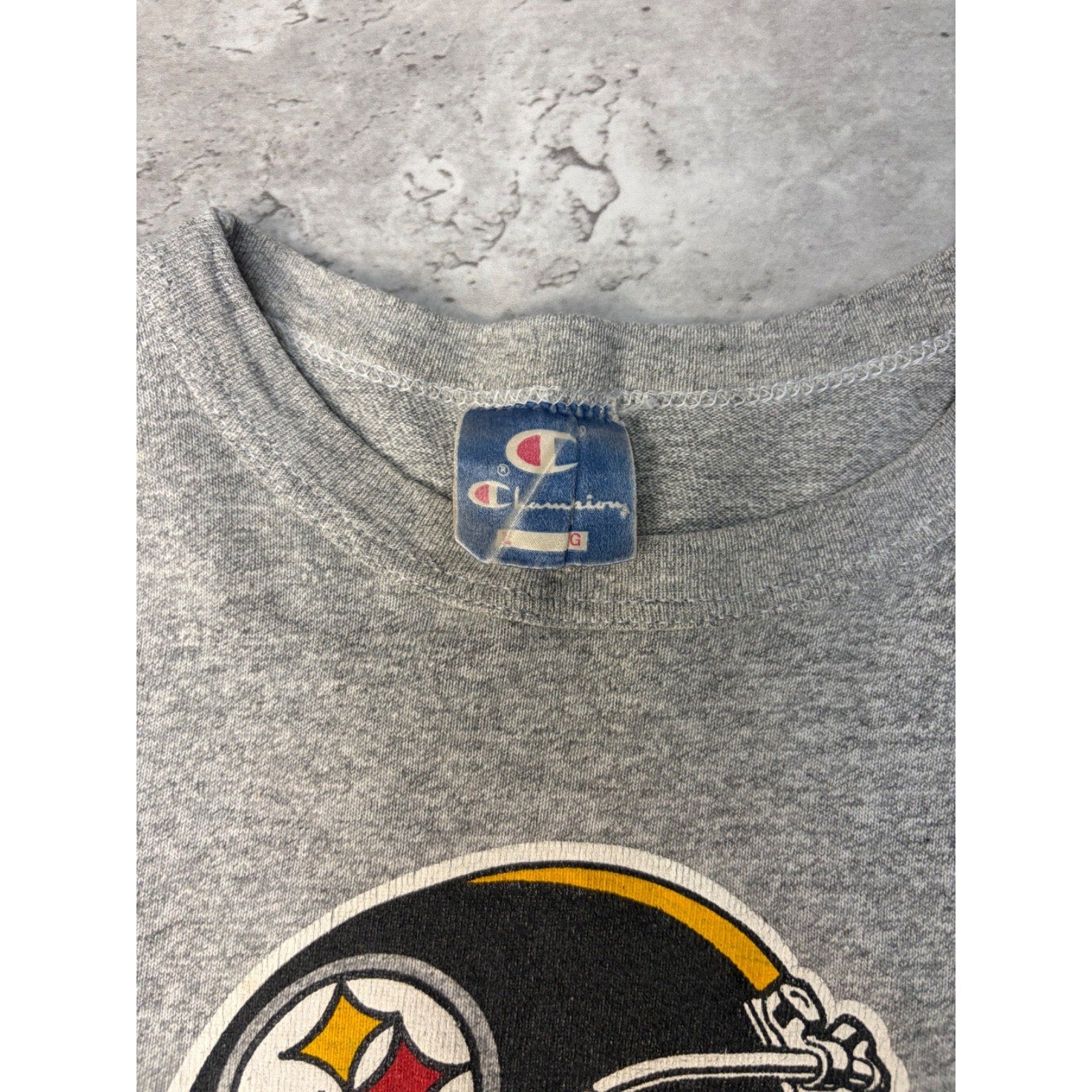 Vintage 80s Pittsburgh Steelers NFL Helmet Graphic Football T-Shirt Size Large