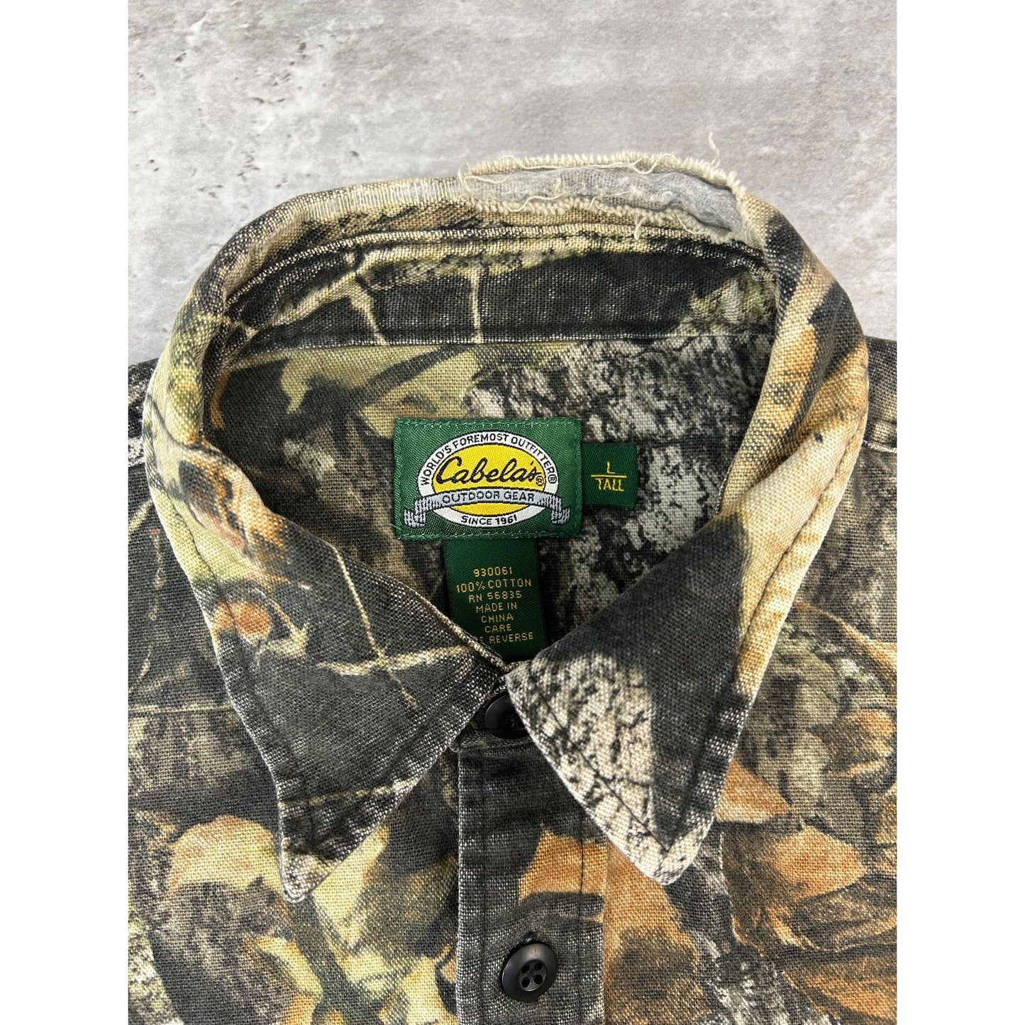 Vintage Cabelas Mossy Oak Tree Camo Hunting Long Sleeve Button Up Shirt LT