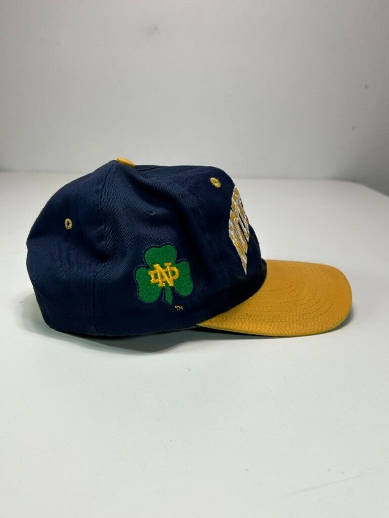 Vintage 90s Notre Dame Fighting Irish NCAA Arc Block Spell Out Snapback Hat OSFA