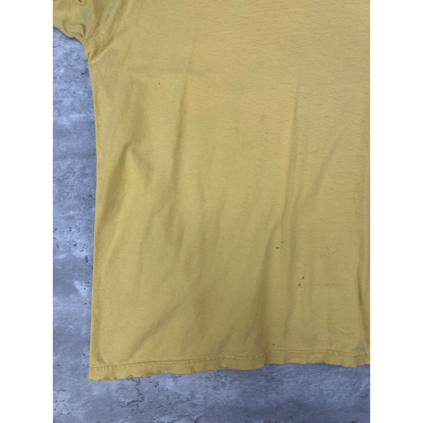 Vintage 90s Nike Swoosh Spellout Graphic Distressed T-Shirt Size XL Yellow