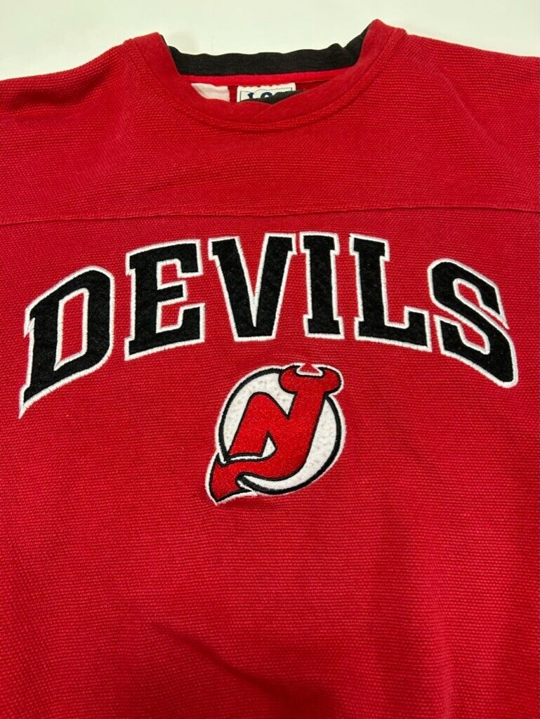 Vintage New Jersey Devils NHL Embroidered Spellout Logo Sweatshirt Size Medium