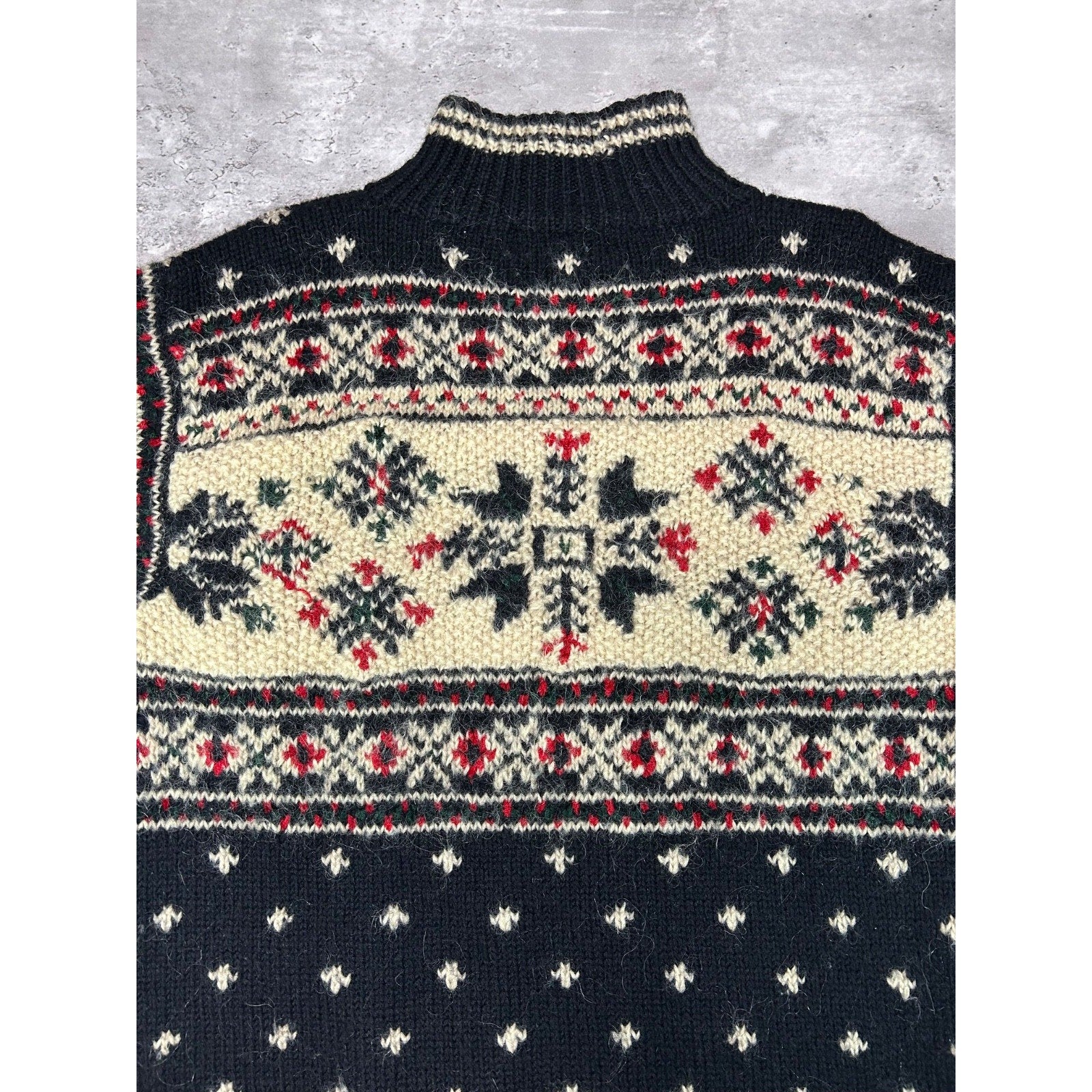Vintage 80s/90s Snowflake Print Pullover Turtleneck Sweater Size Large