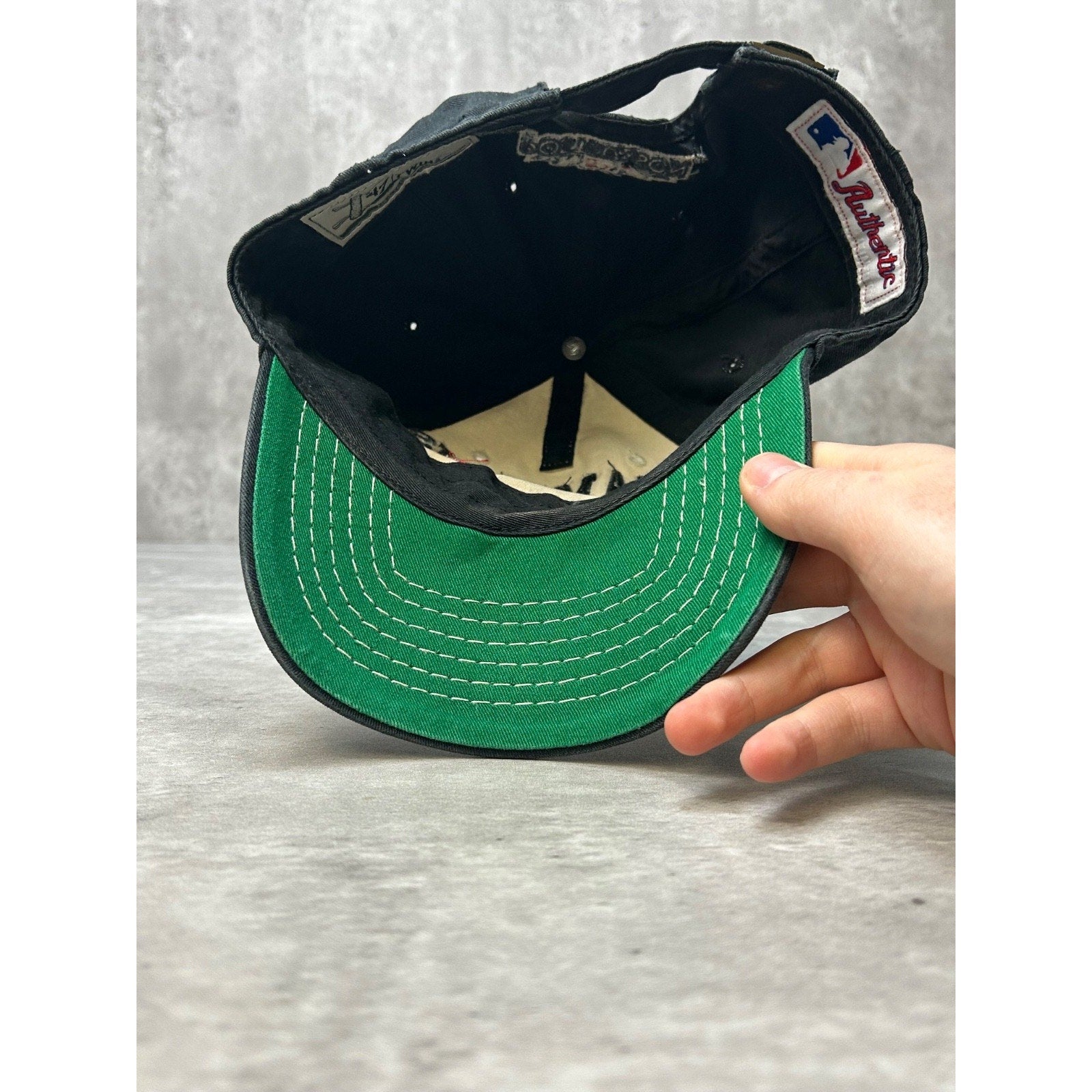 Philadelphia Phillies MLB Division Champs Embroidered Logo Strapback Hat OSFA