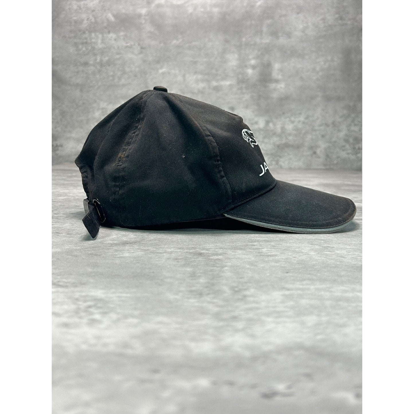 Vintage Jaguar Car Logo Graphic Strapback Hat OSFA