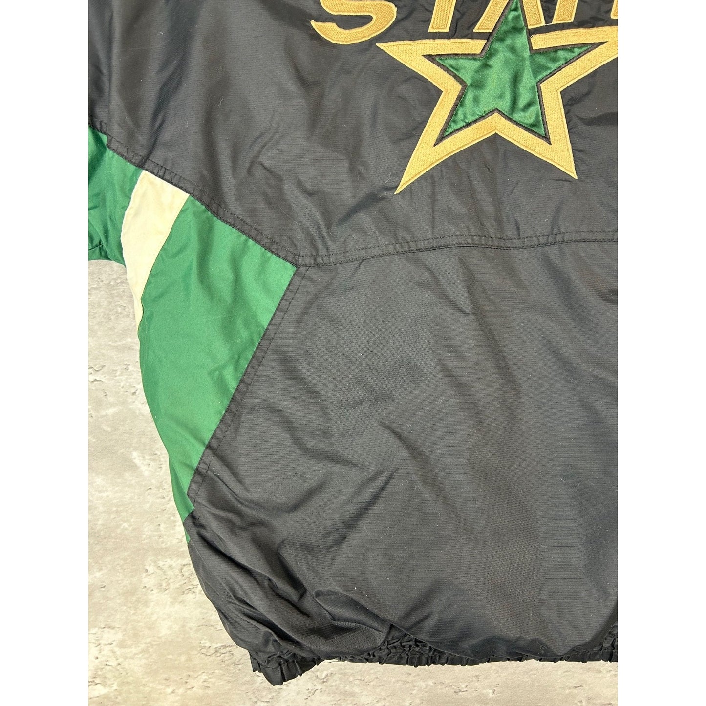 Vintage 90s Dallas Stars NHL Embroidered Insulated Starter Jacket Size Medium