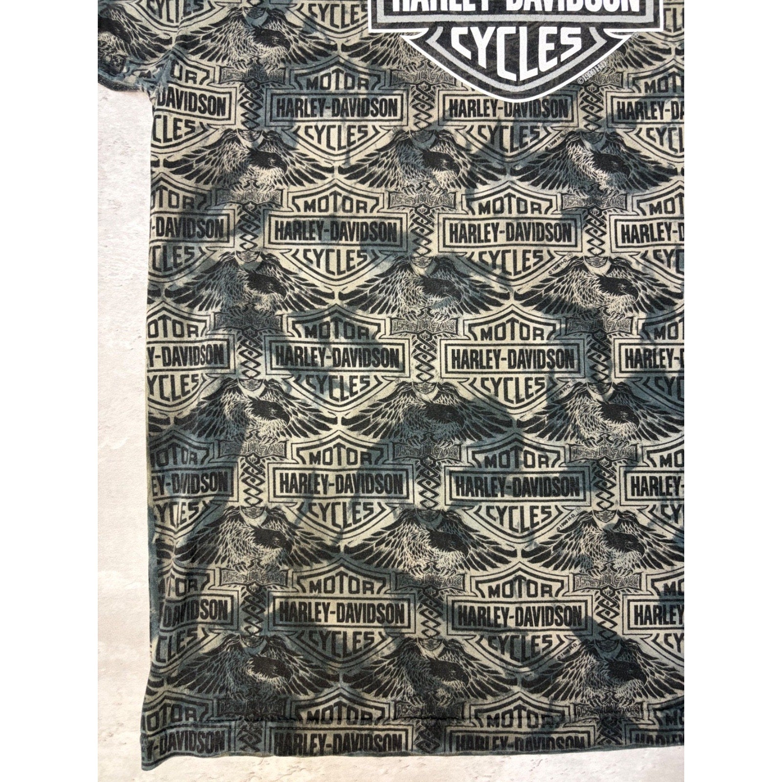 Vintage 1999 Harley Davidson Classic Logo All Over Print T-Shirt Size Large