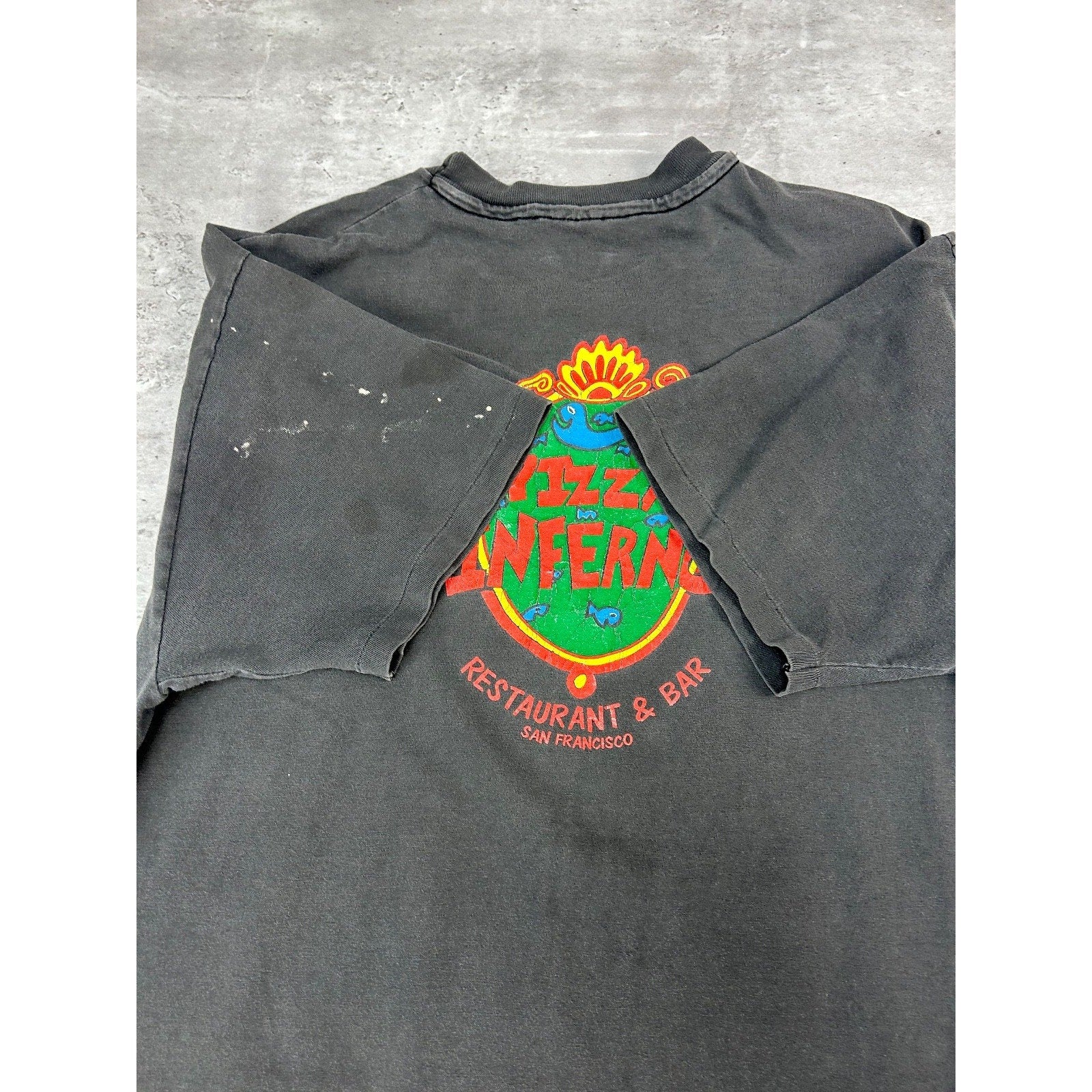 Vintage Pizza Inferno Restaurant Destination Graphic T-Shirt Size Large Black