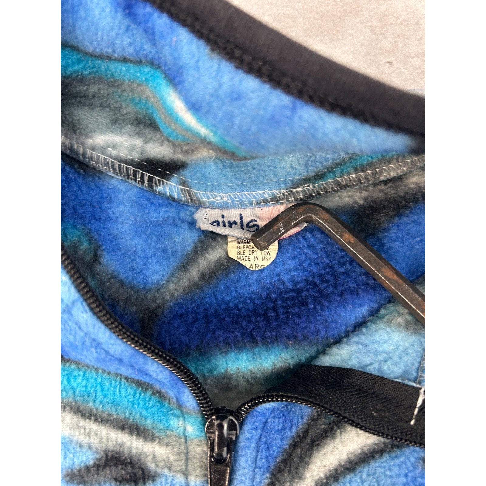 Vintage 90s Women's Dolphin All Over Print Animal Fleece Sweatshirt Size Large