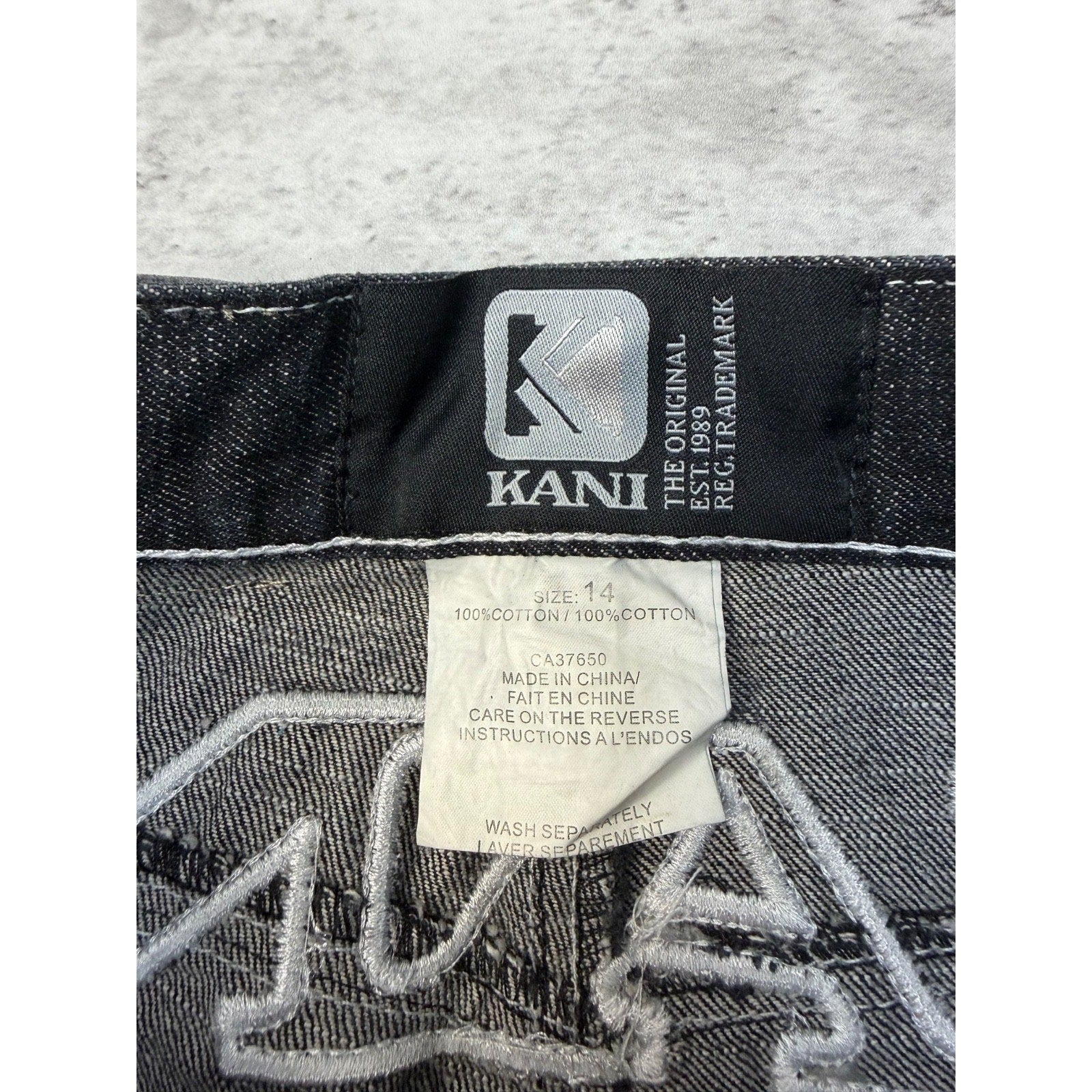 Vintage Y2K Womens Kani Embroidered Spellout Black Wash Denim Pants Size 29