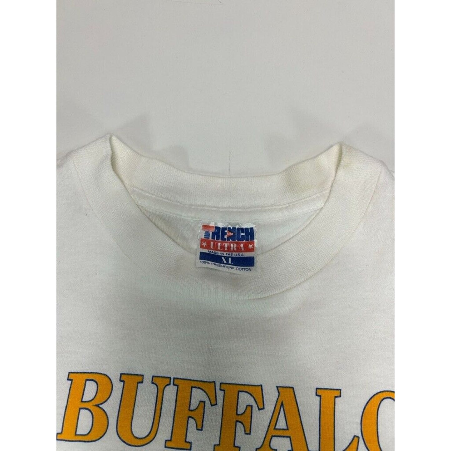 Vintage 1993 Buffalo Sabres NHL Puck Graphic Hockey T-Shirt Size XL