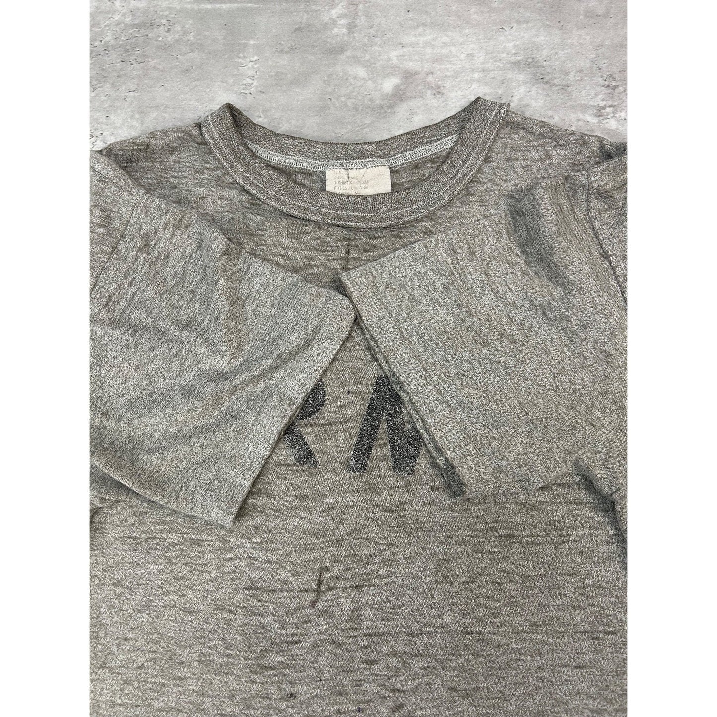 Vintage 90s US Army Graphic Spellout Training T-Shirt Size Large Gray