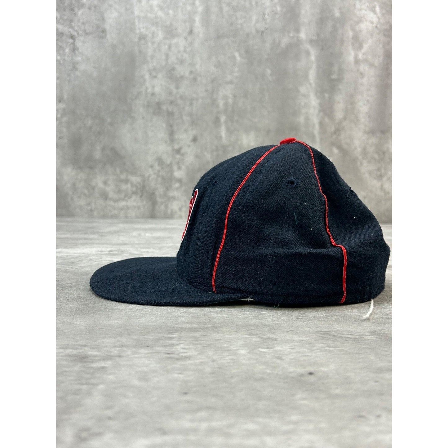 Vintage 80s Washington Nationals MLB Embroidered Logo Fitted Hat Size 7 1/4