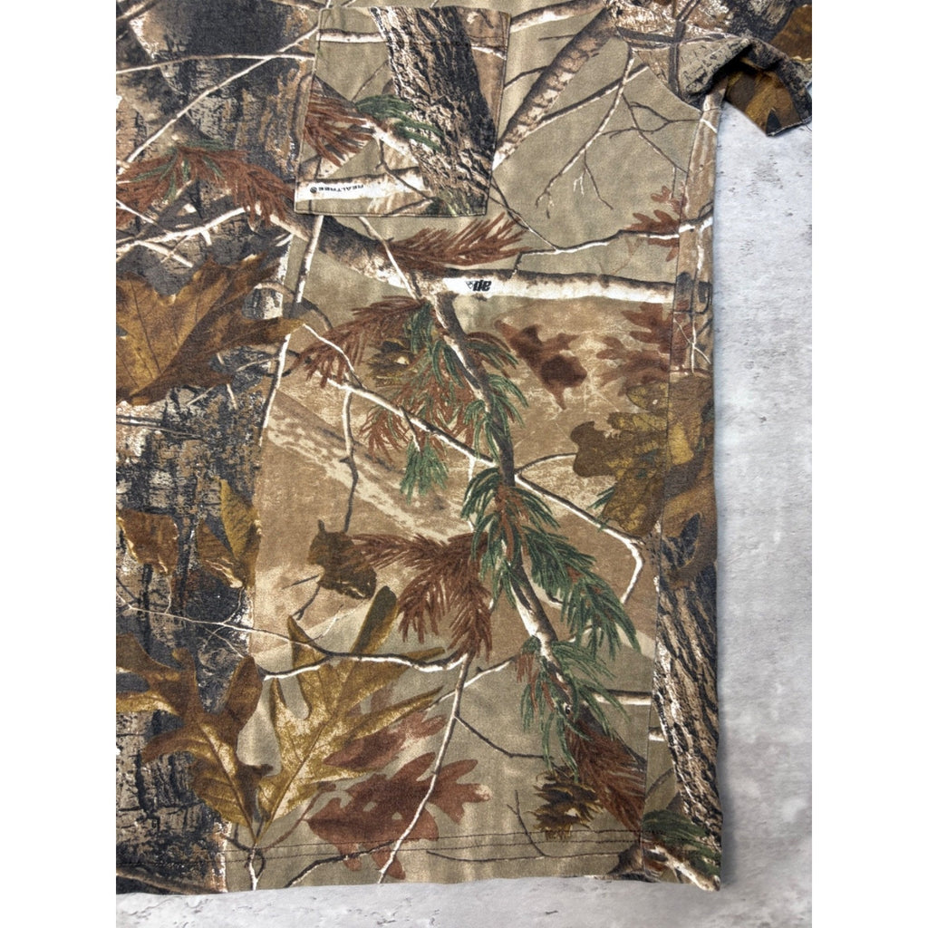 Vintage Liberty Realtree AP Hunting Camo T-Shirt Size Large